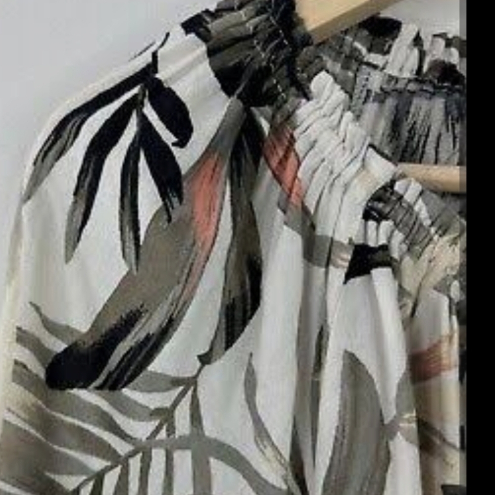 Old Navy Womans Tan Tropical Leaf Print Tie Neck Long Sleeve Tunic Blouse